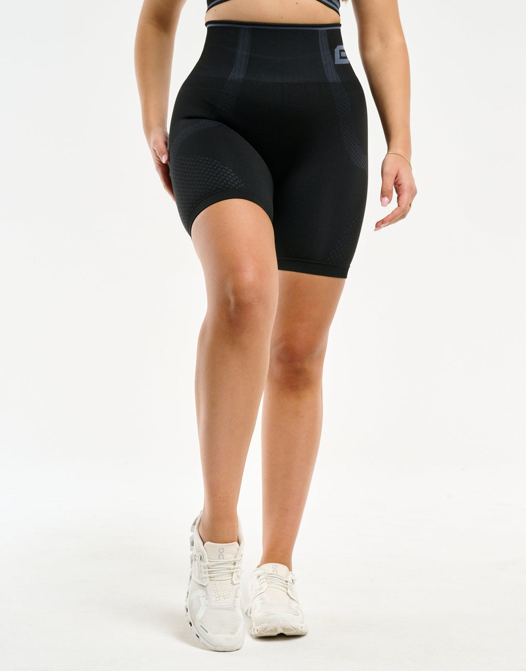 Arise Seamless Return Bike Shorts - Black