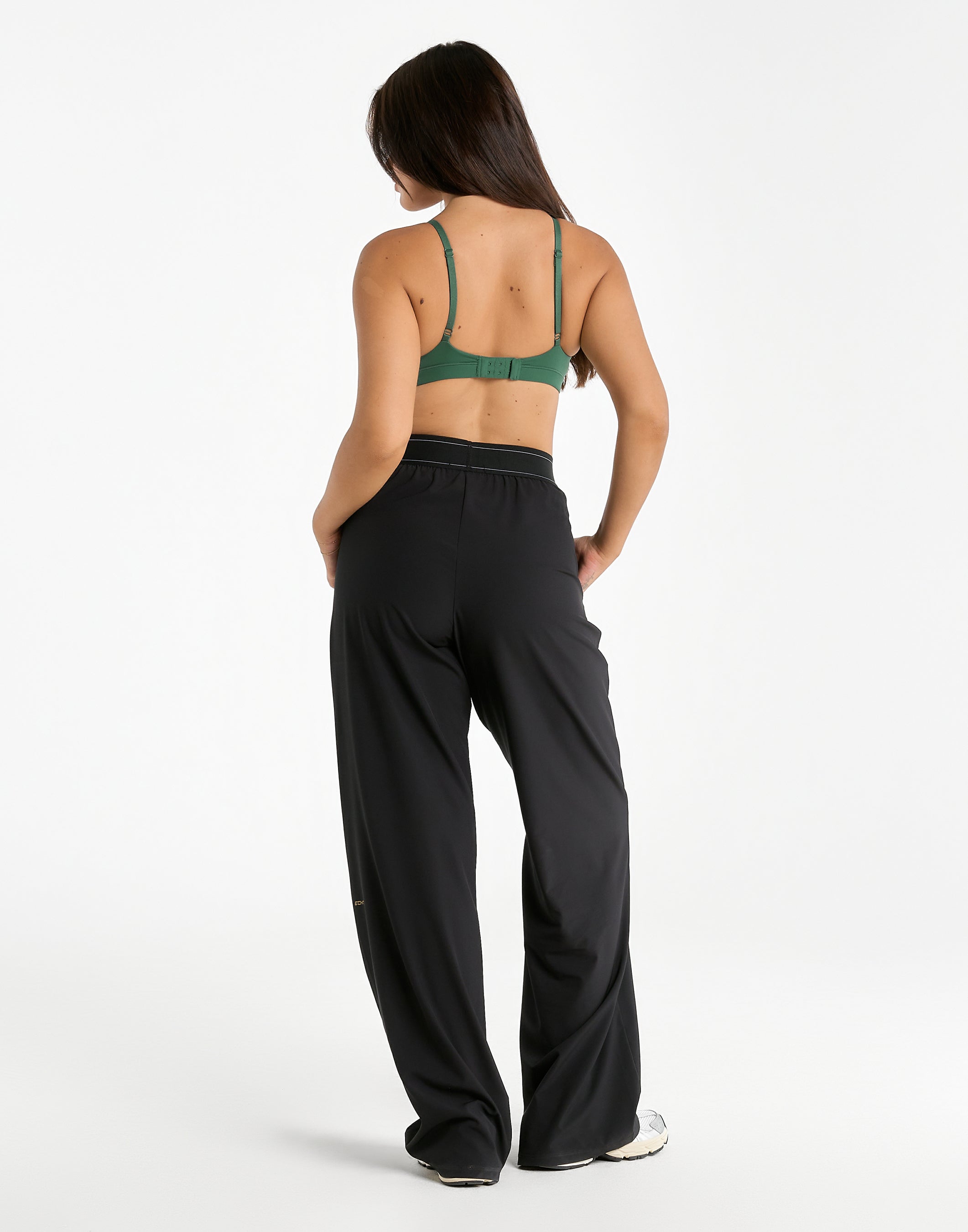 Elemental Crossover Bralette - Green