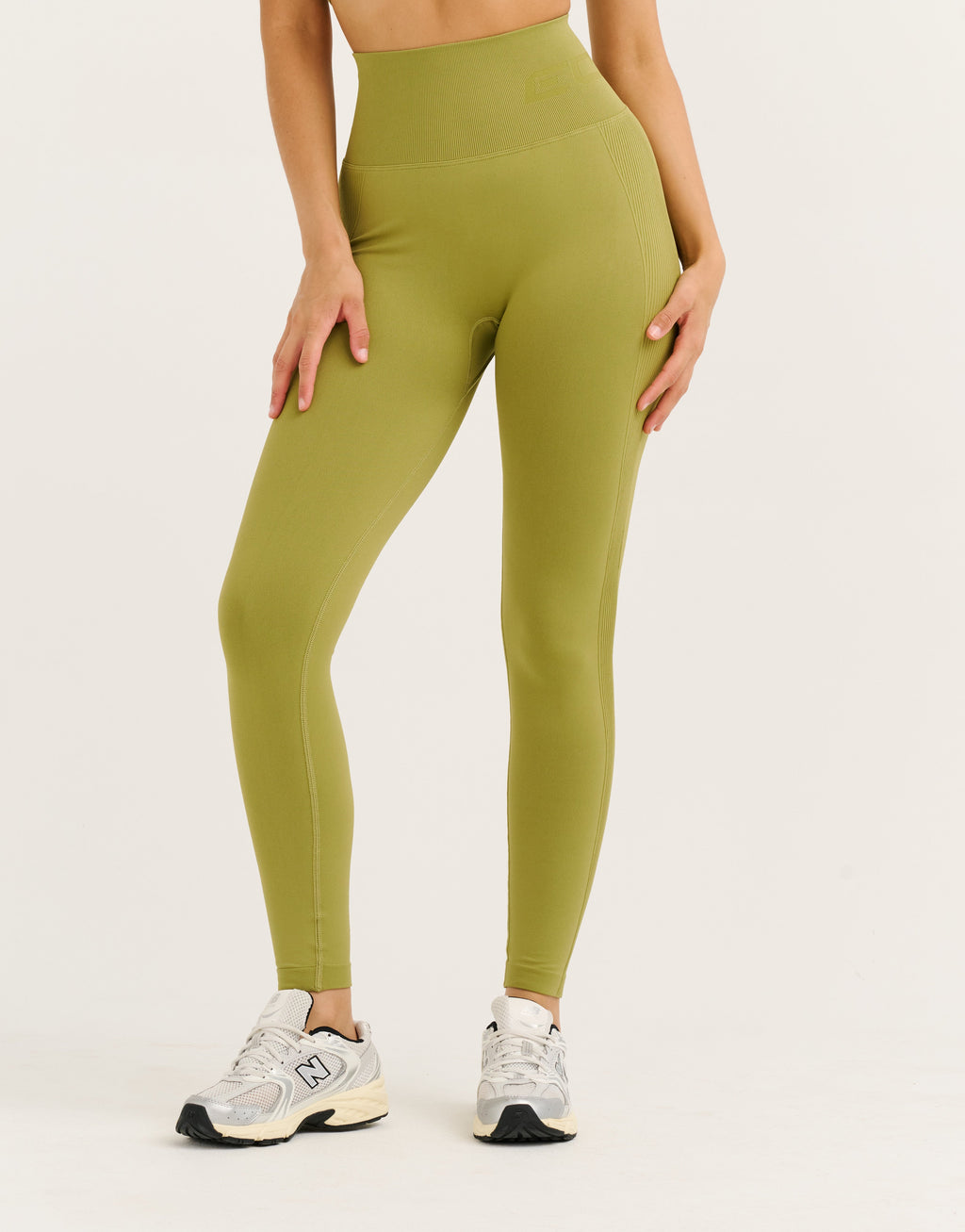 Arise Scrunch Leggings V2 - Olive