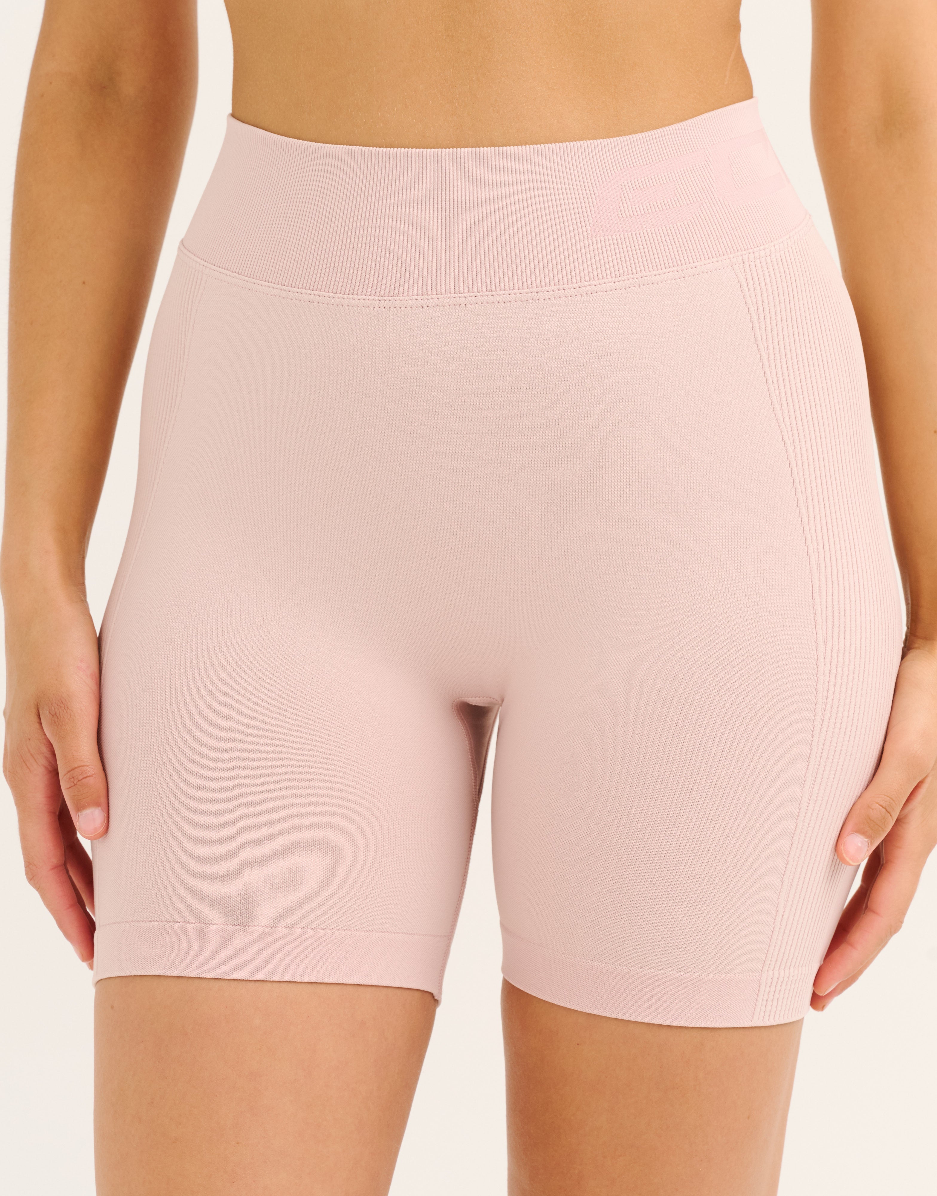 Arise Scrunch Mid-Waist Shorts - Mauve