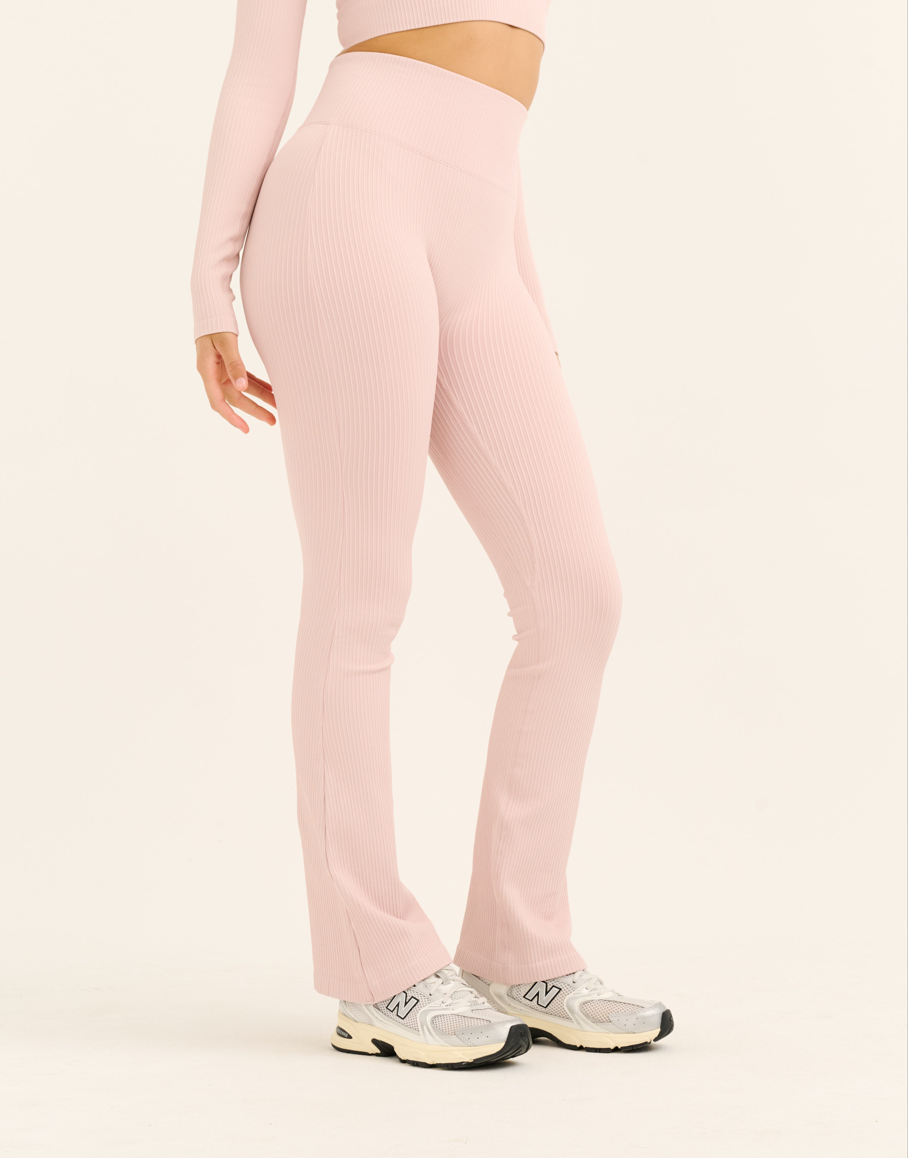 Arise Comfort Flare Leggings V2 - Mauve