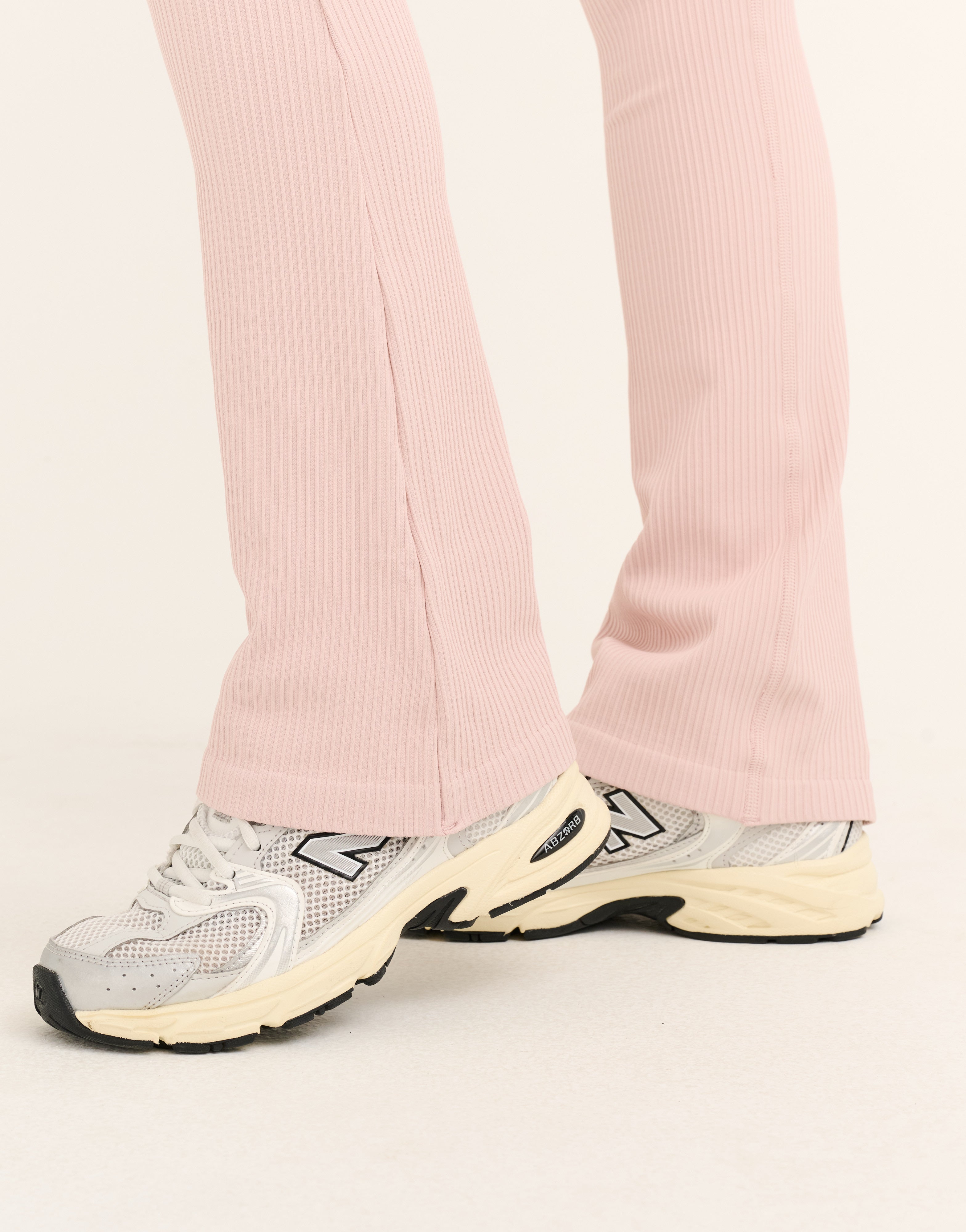 Arise Comfort Flare Leggings V2 - Mauve