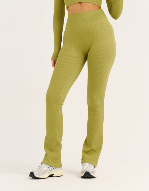 Arise Comfort Flare Leggings V2 - Olive