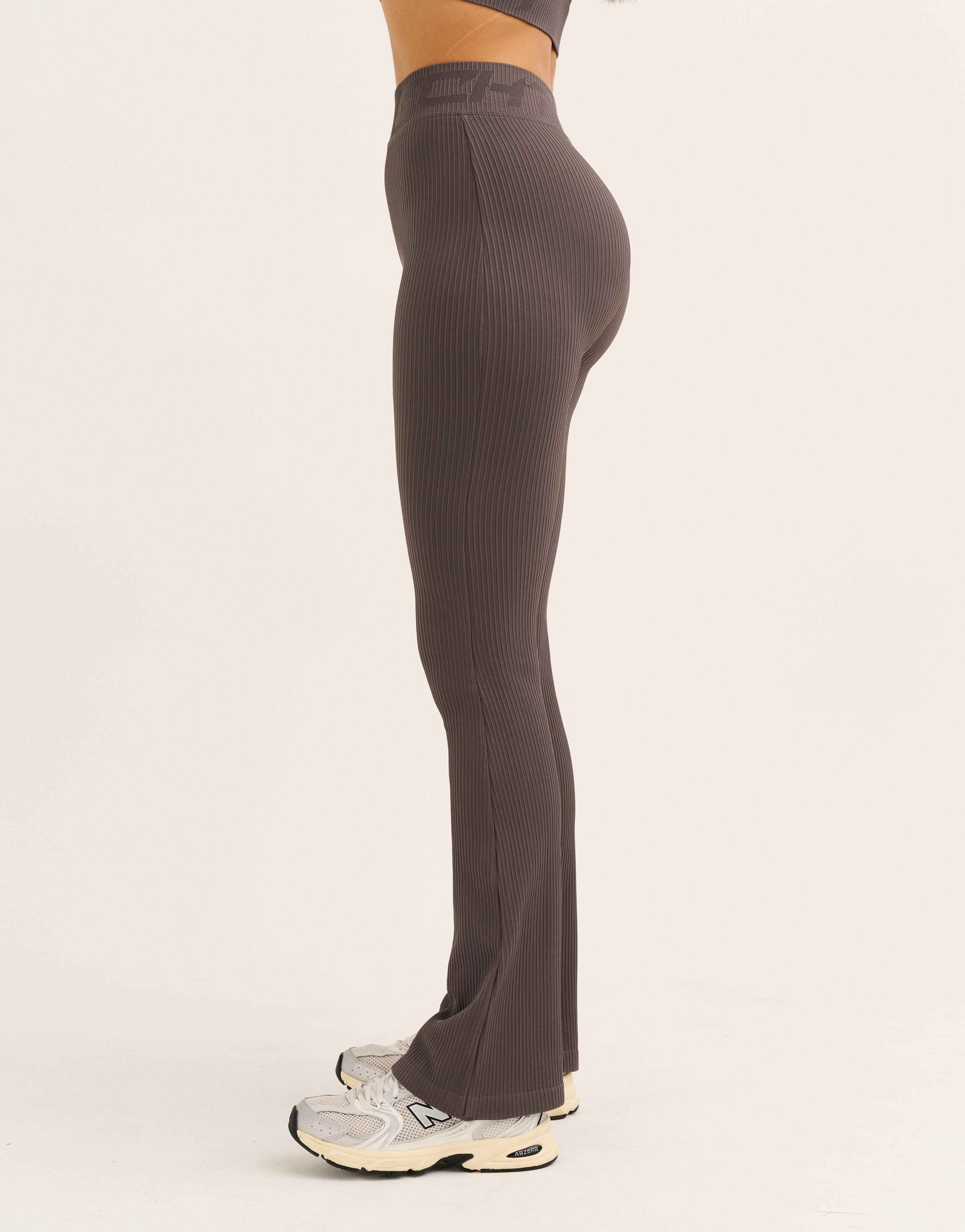 Arise Comfort Mid-Waist Flare Leggings - Slate Grey