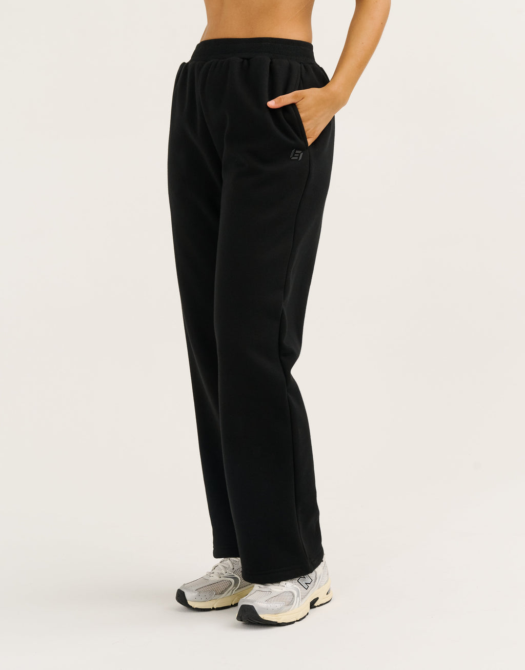 Elemental Straight Leg Sweatpants - Black