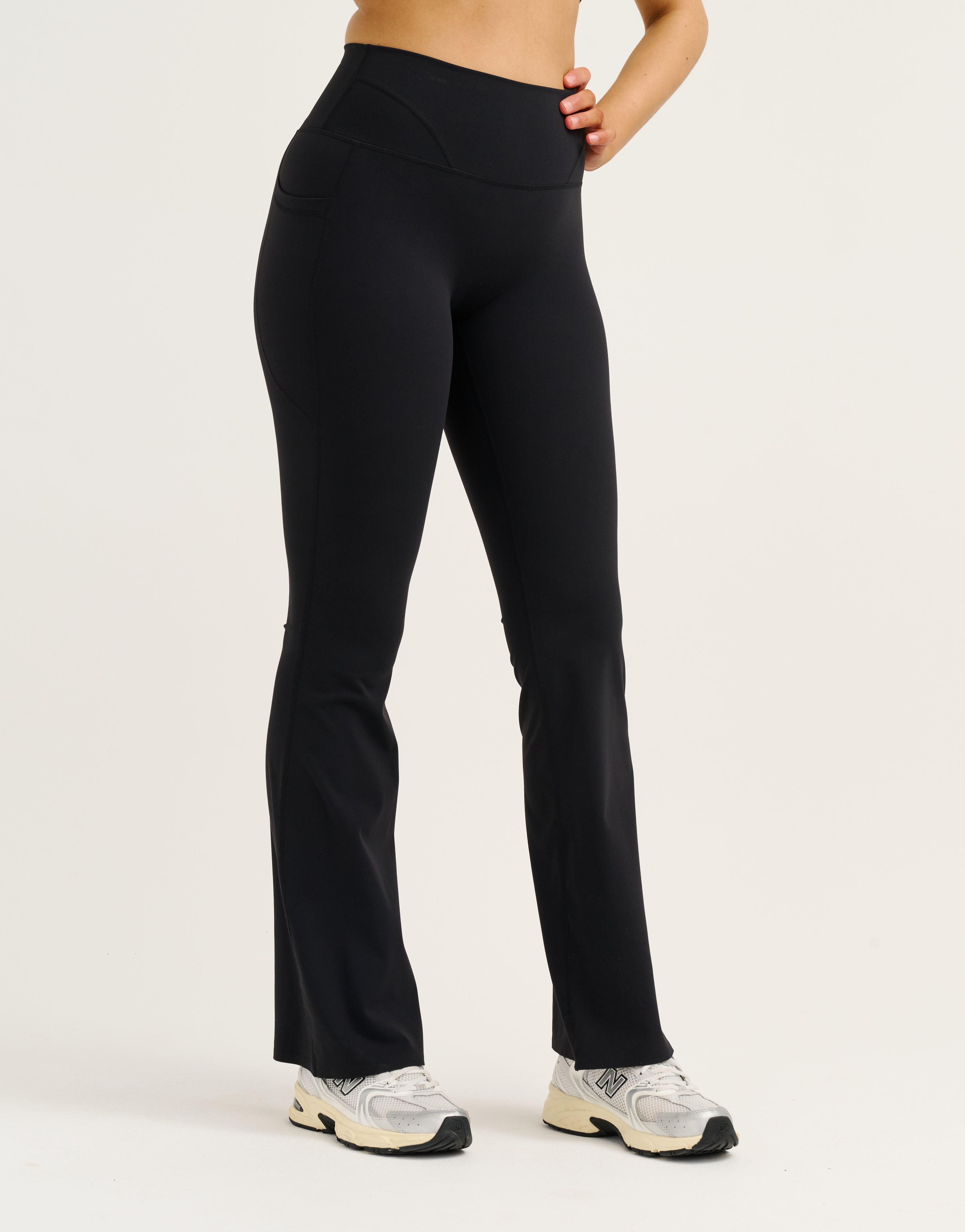 Lycra Invisible Scrunch Pocket Flare Leggings - Black
