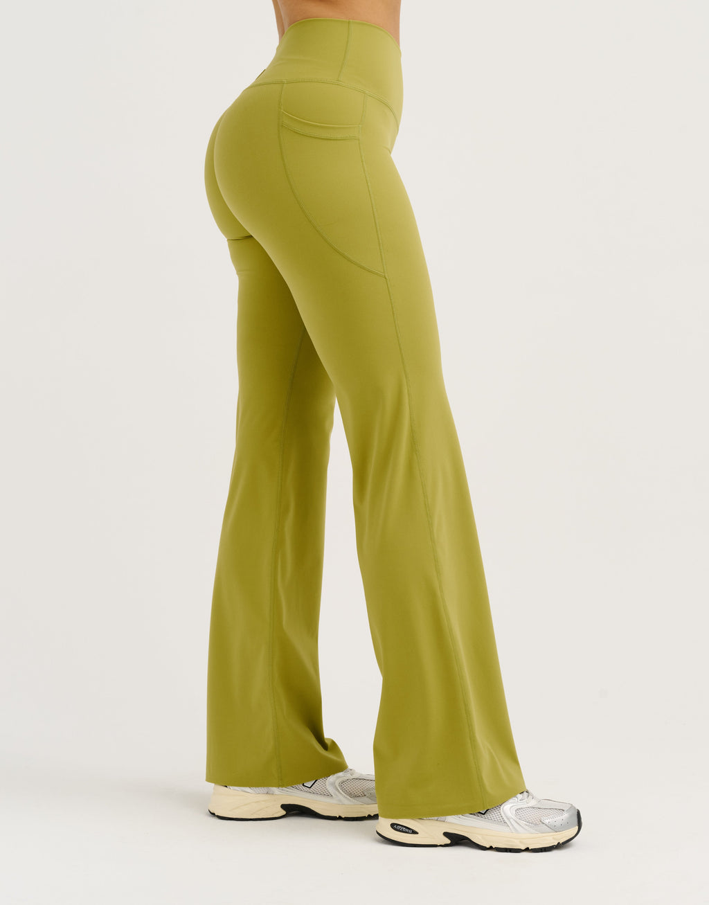 Lycra Invisible Scrunch Straight Leg Pant - Olive