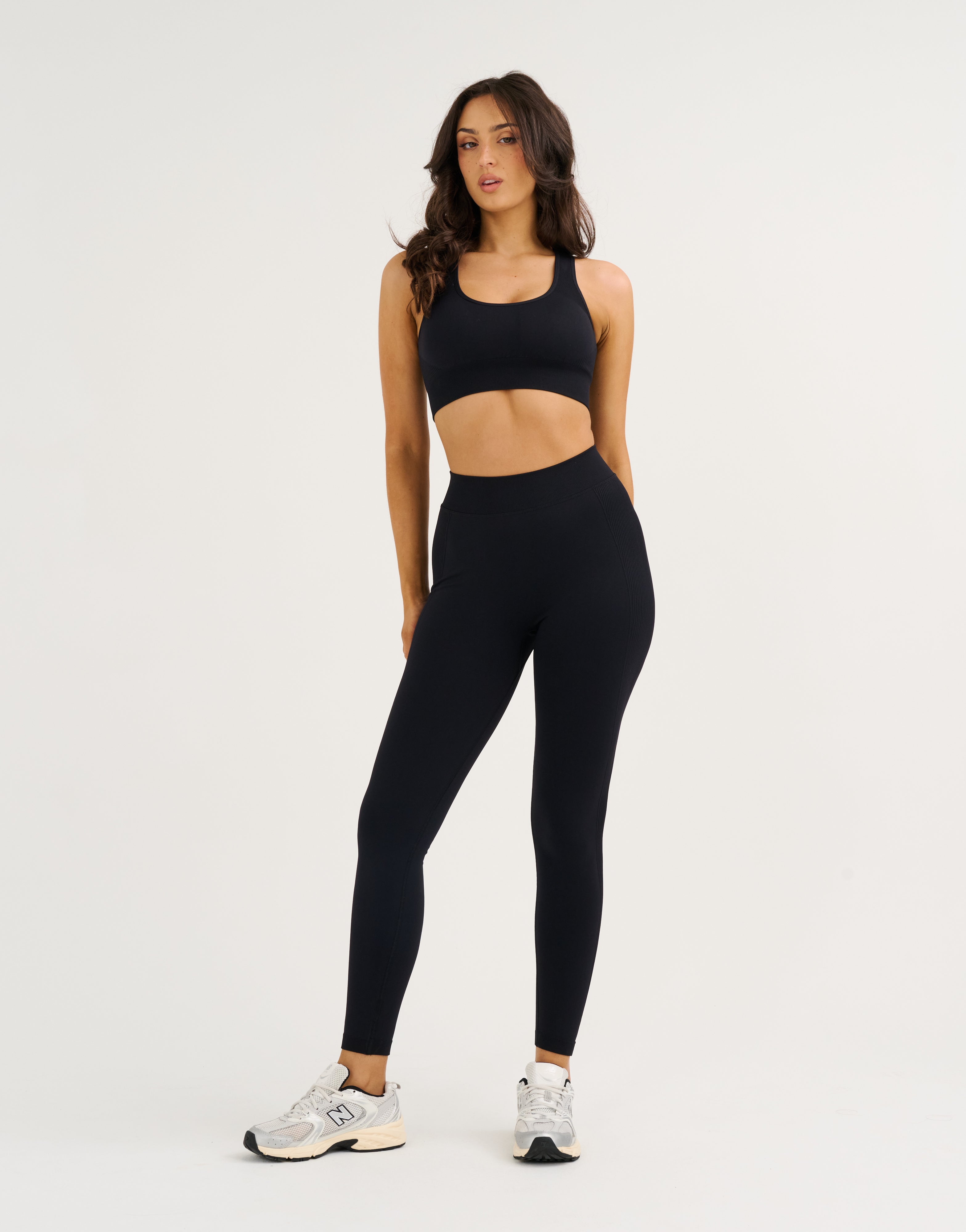 Arise Essential Mid-Waist Leggings V2 - Stealth Black