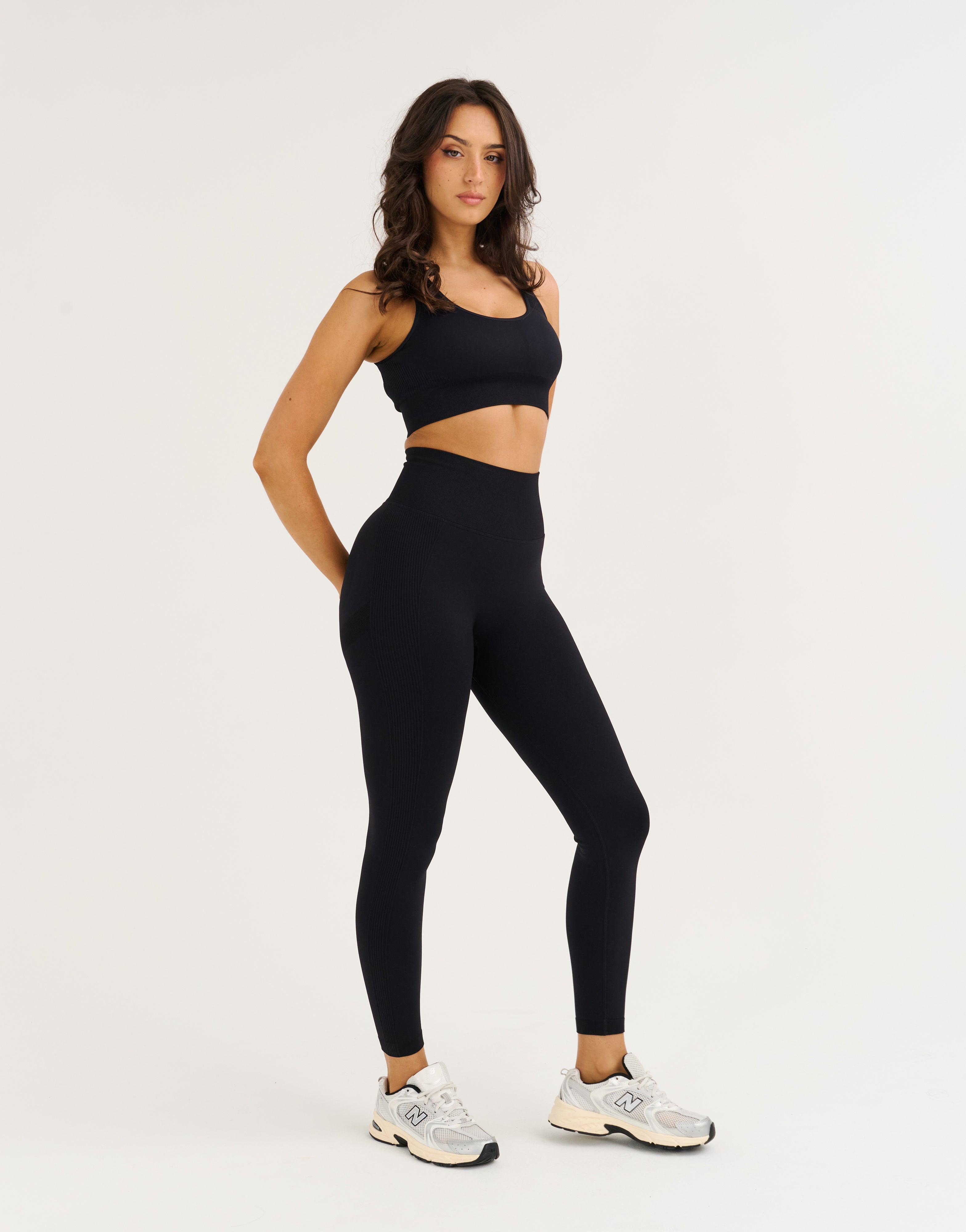Arise Essential Leggings V2 - Stealth Black