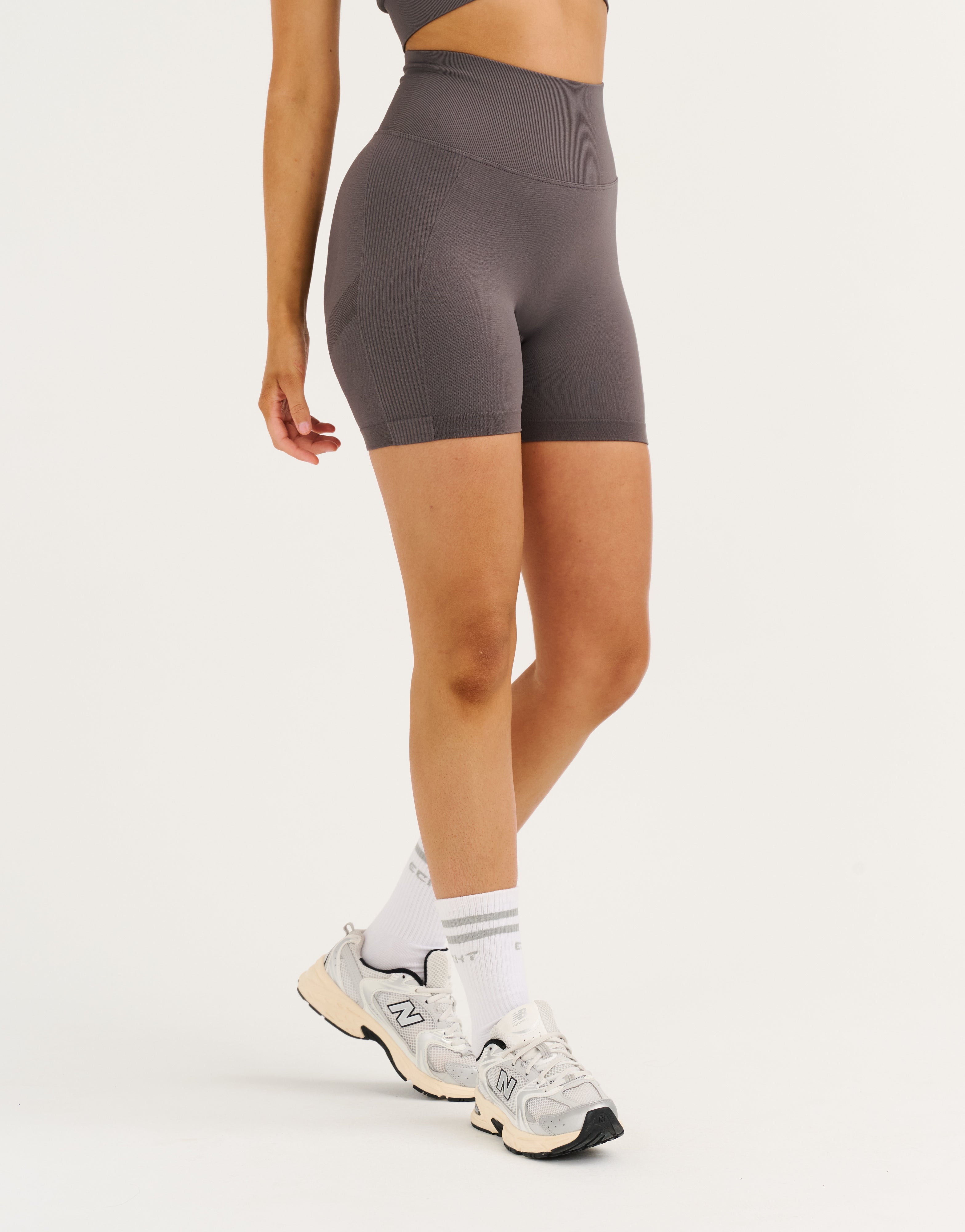 Arise Essential Shorts V2 - Slate Grey