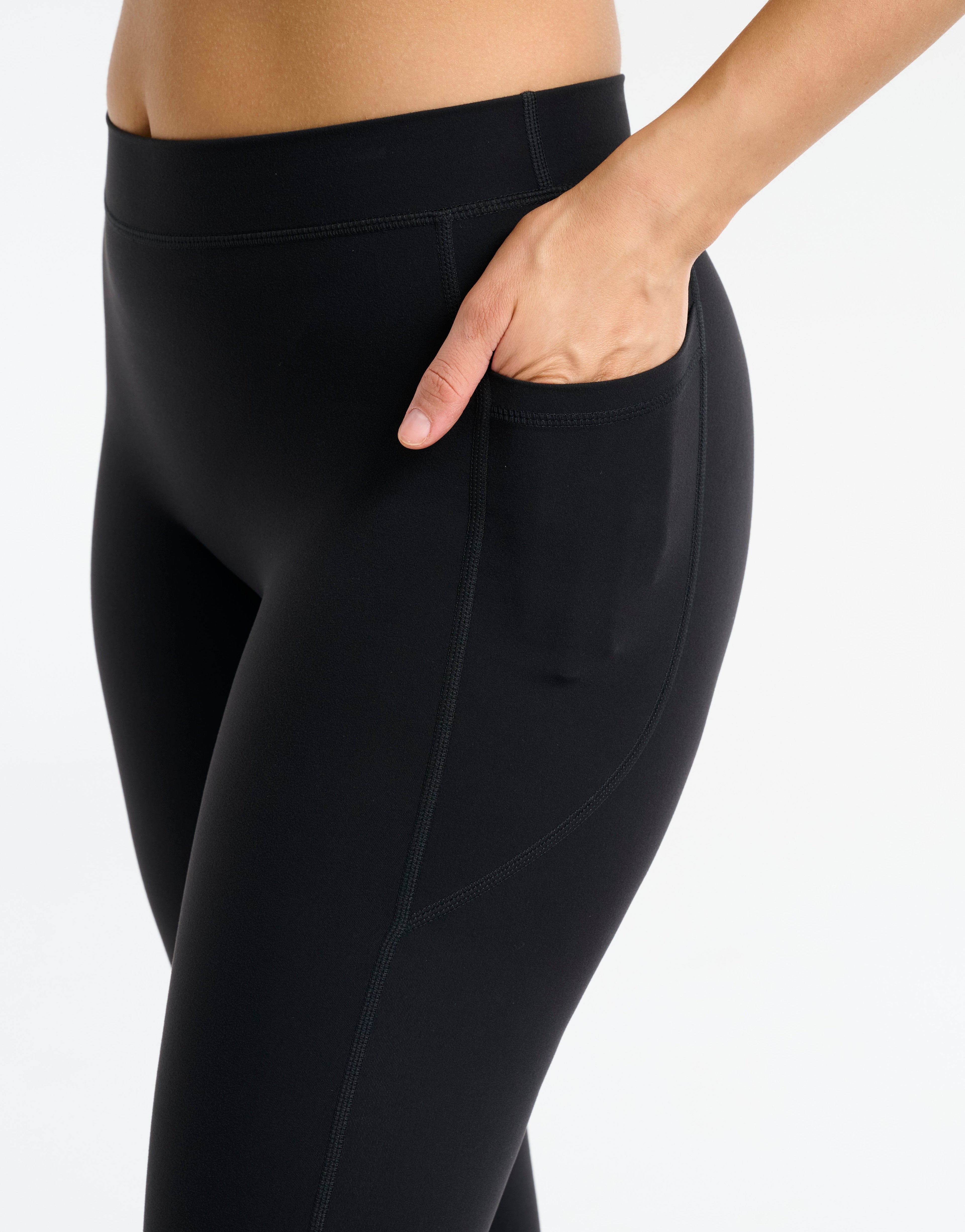Ascend Pocket Mid-Waist Leggings 23" - Black