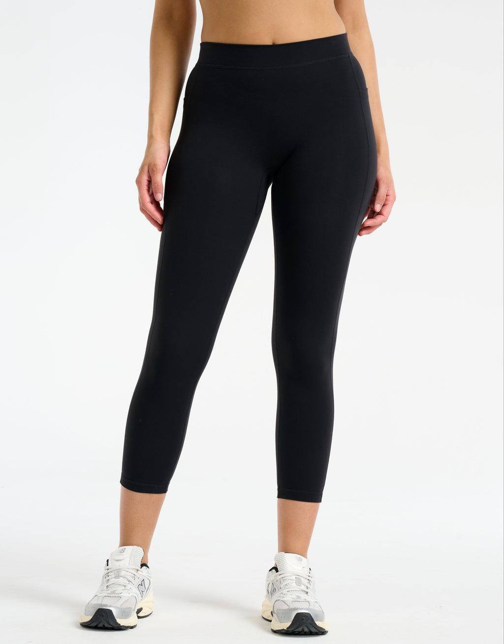 Ascend Pocket Mid-Waist Leggings 23" - Black