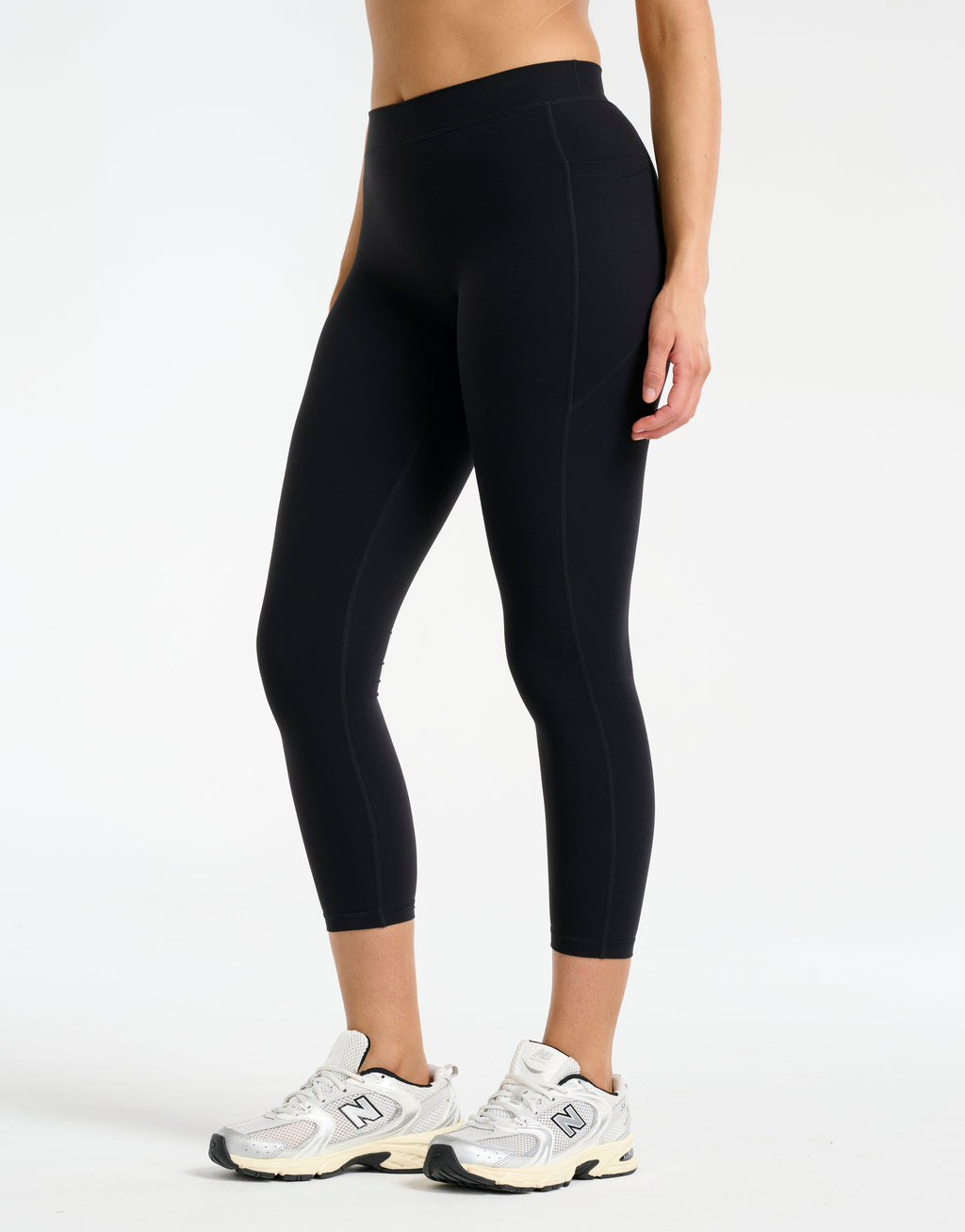 Ascend Pocket Mid-Waist Leggings 23" - Black
