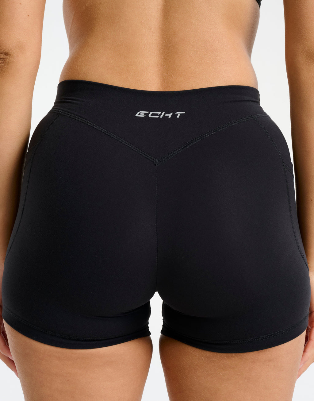 Ascend Pocket Mid-Waist Shorts 4" - Black