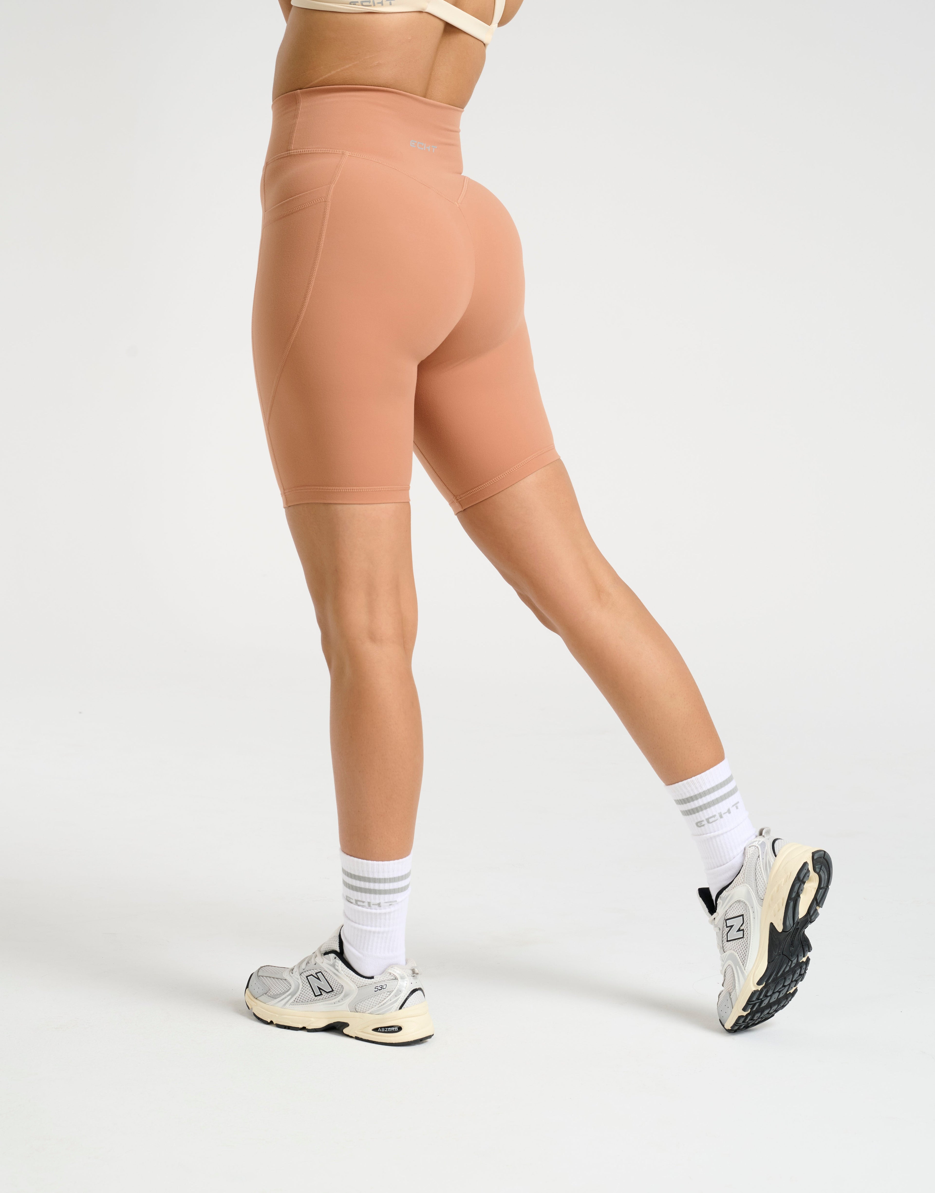 Ascend Pocket Shorts 8" - Sunset