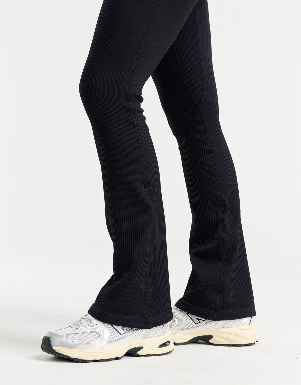 Arise Comfort Flare Leggings - Black