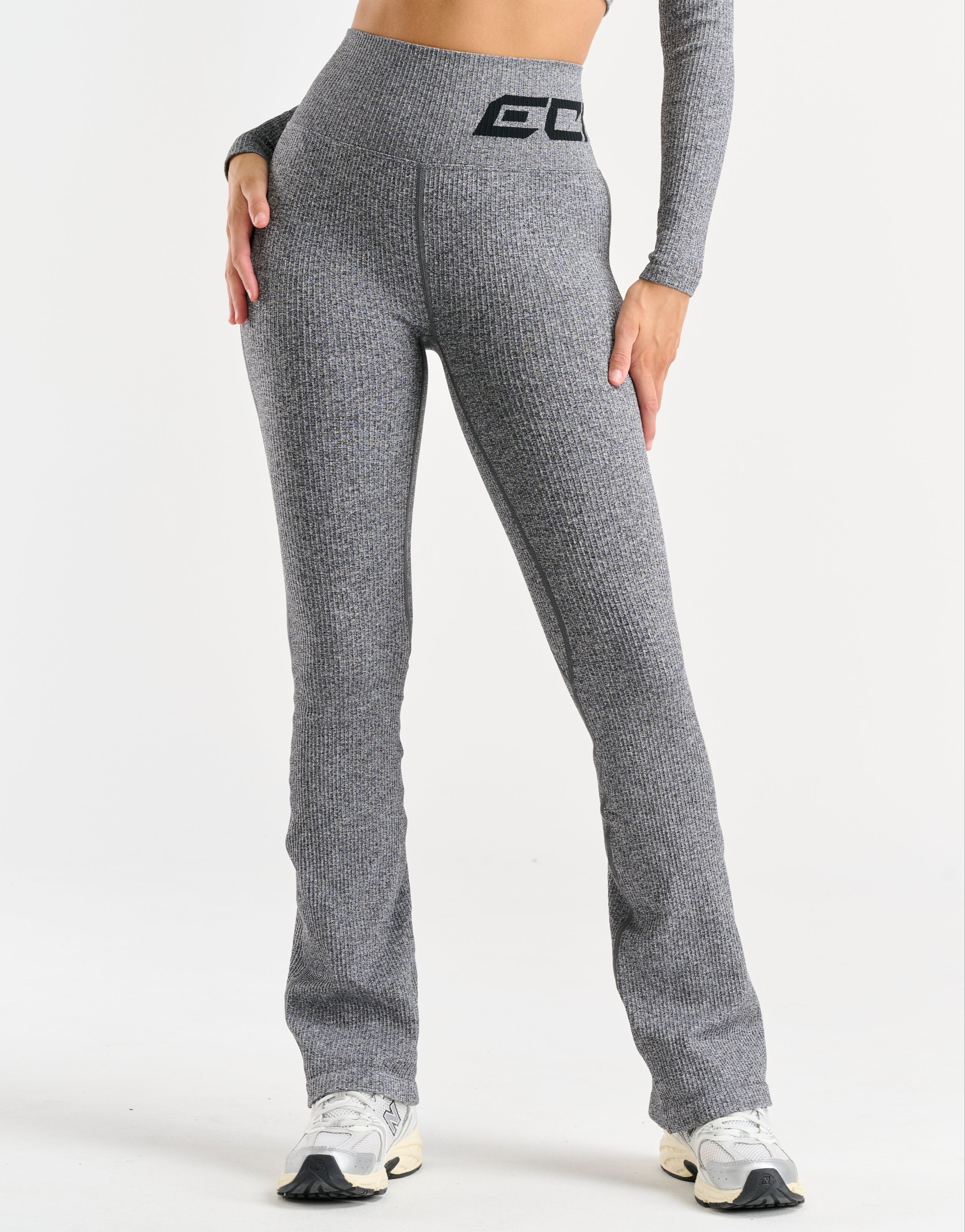 Arise Comfort Flare Leggings - Charcoal