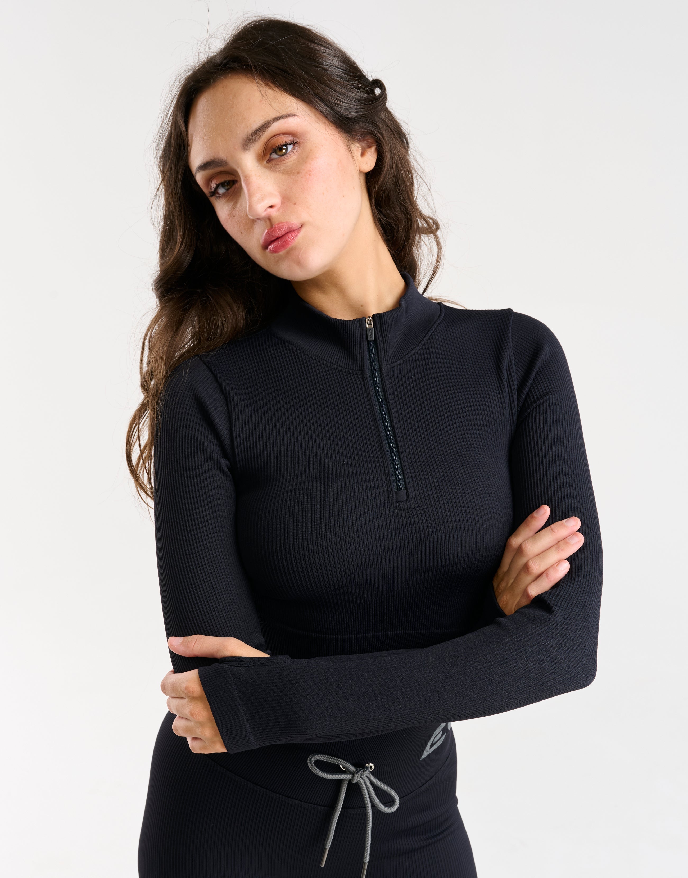 Arise Style Cropped Long Sleeve - Black