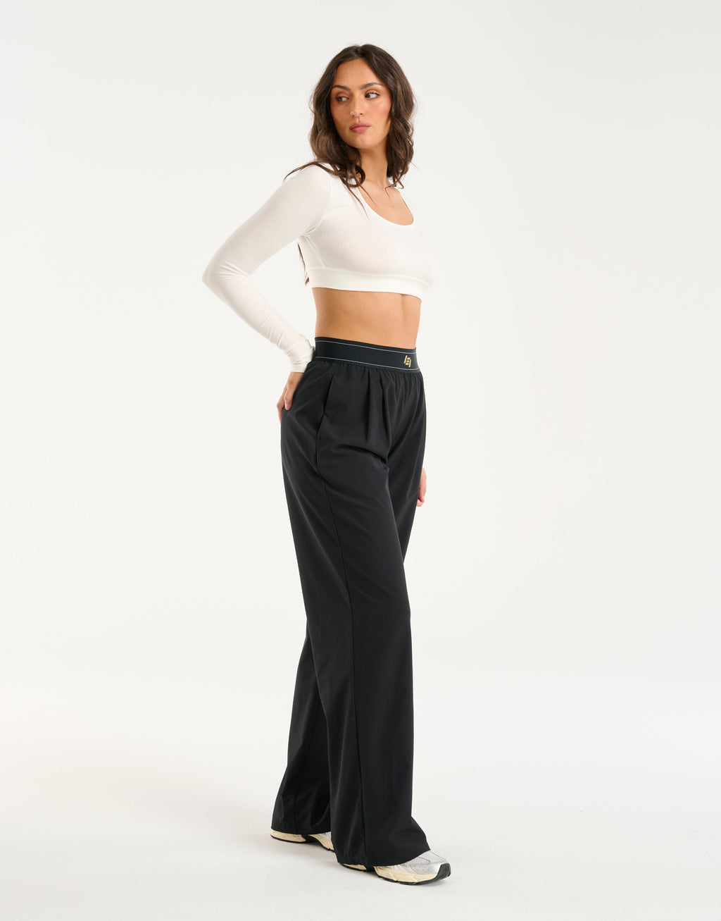 Echt Ribbed Cropped Long Sleeve - White