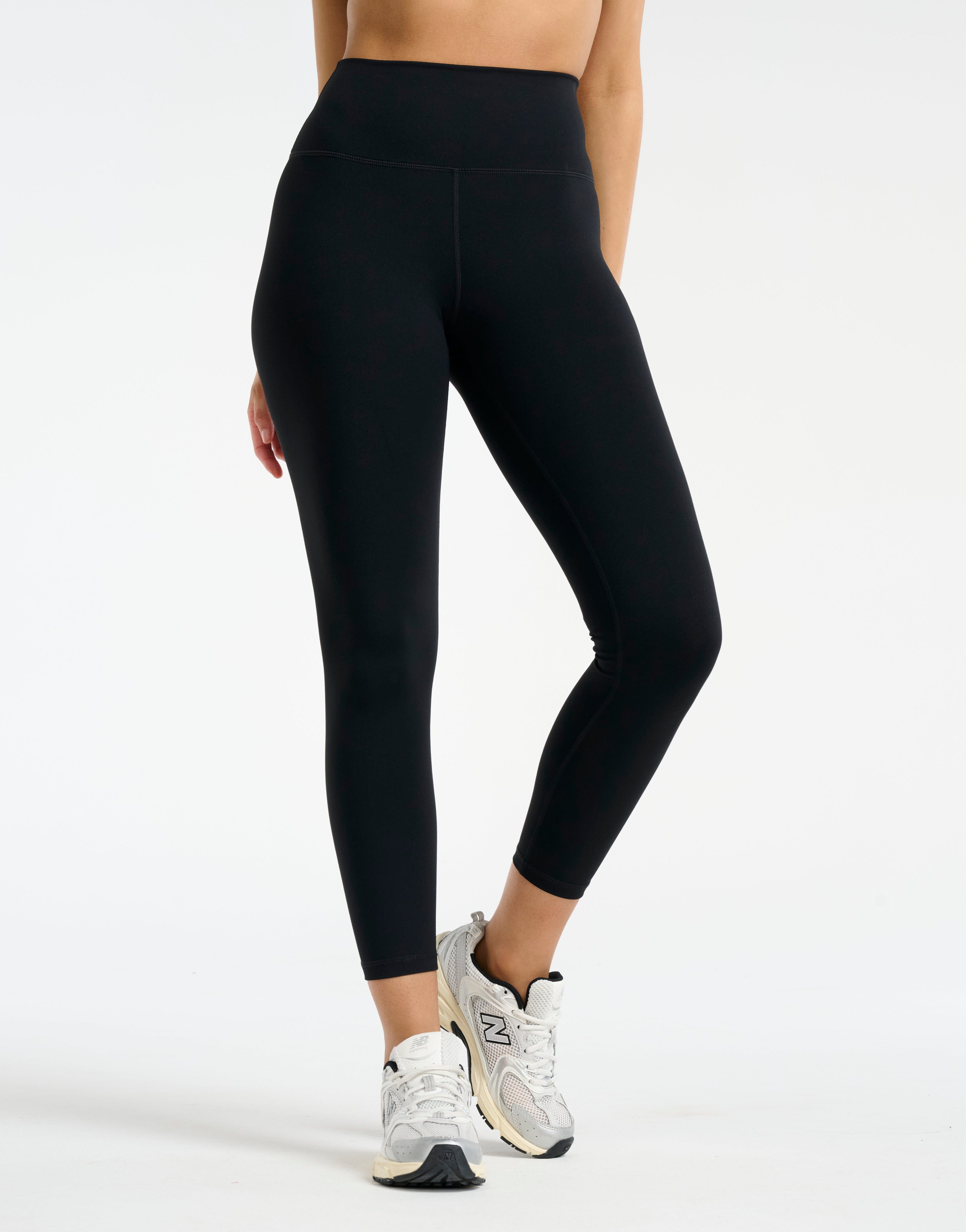Force Scrunch Leggings (Minimal Logo) - Black