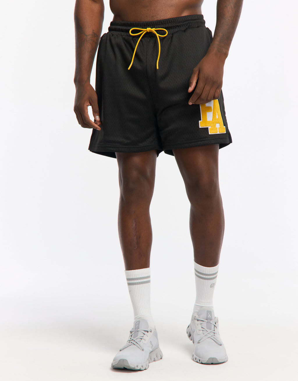Top Marks Shorts - Black/Yellow