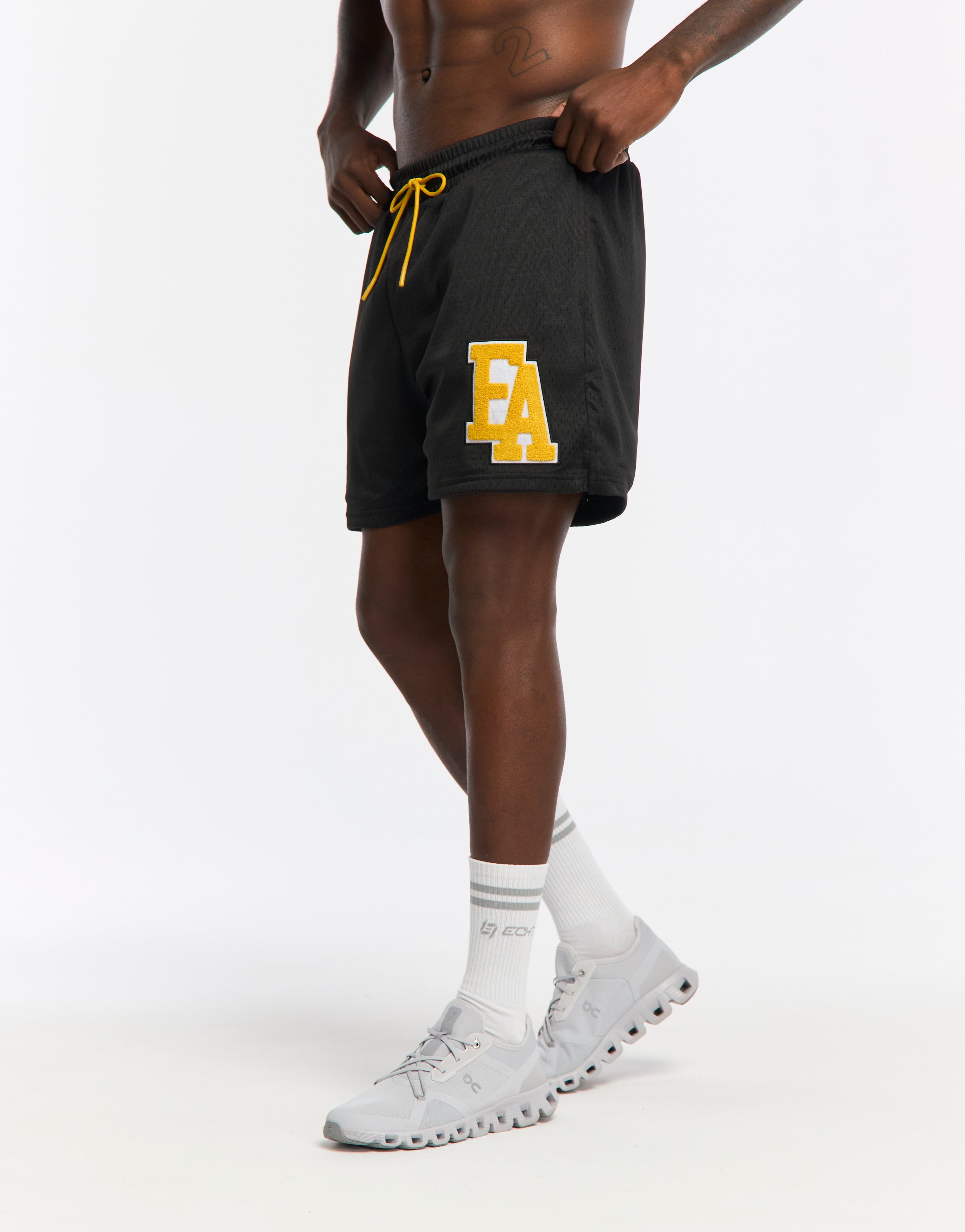 Top Marks Shorts - Black/Yellow