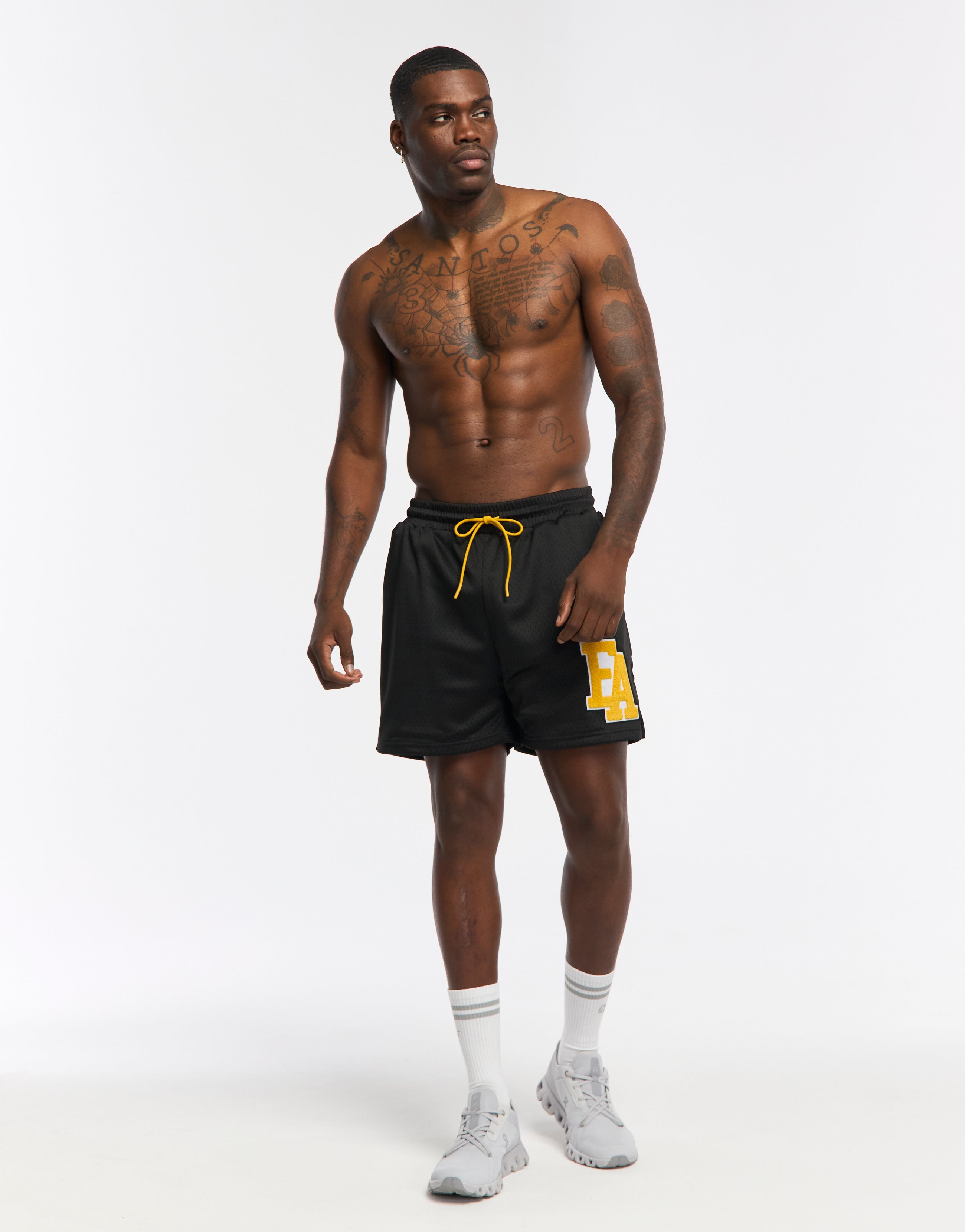 Top Marks Shorts - Black/Yellow