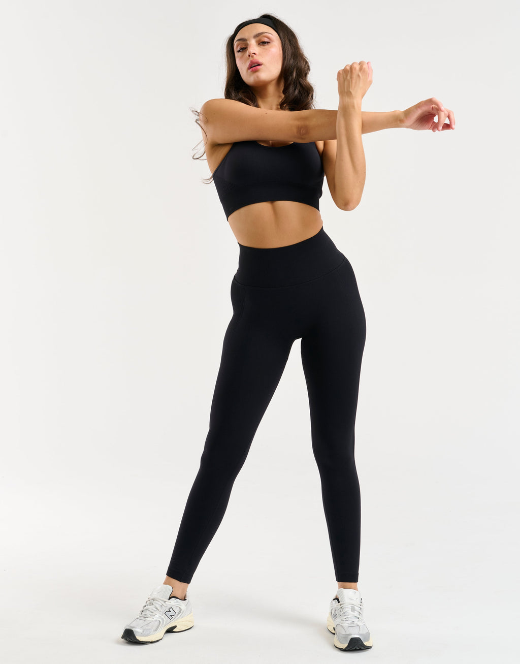 Arise Essential Leggings - Black